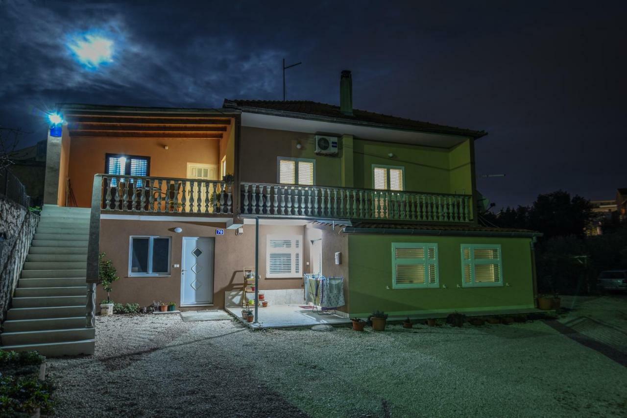 F-Holiday Apartment Zadar Bagian luar foto