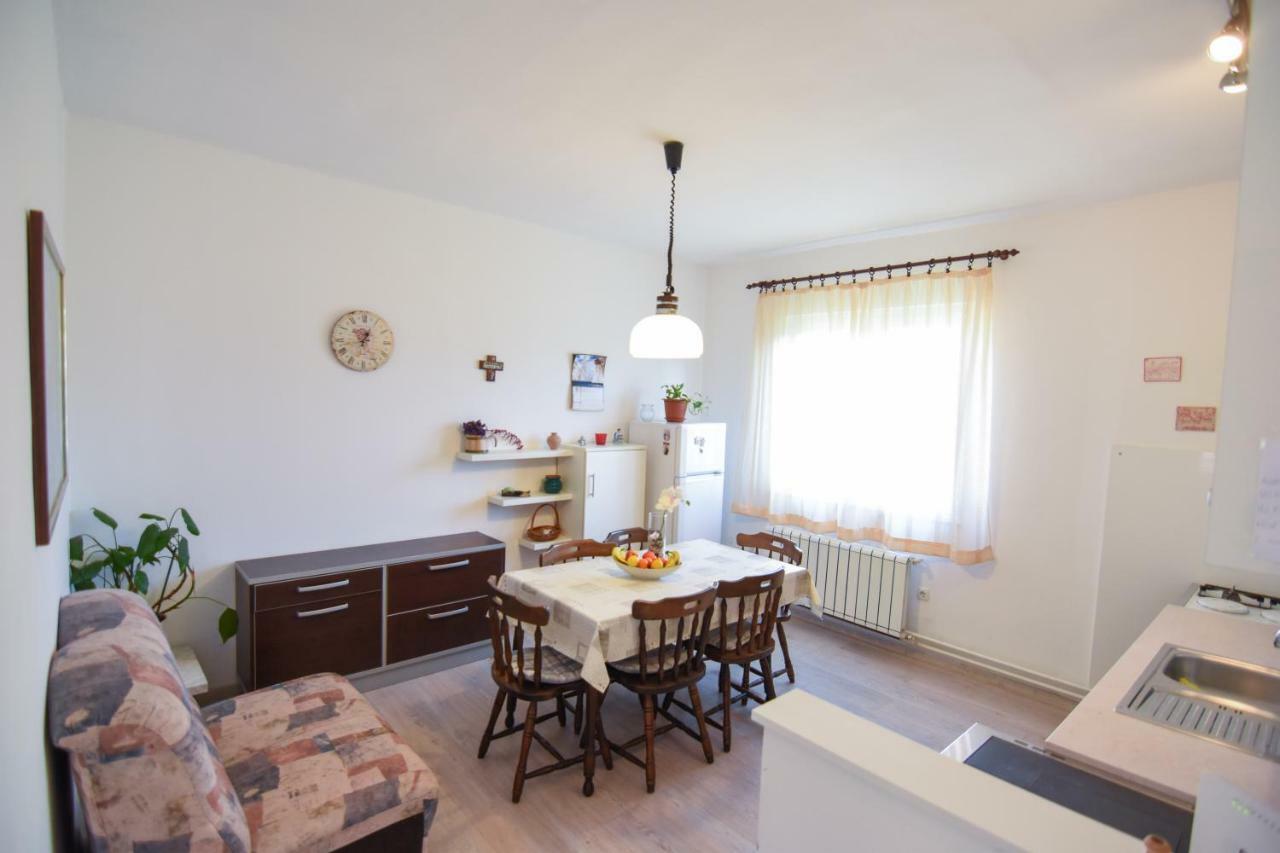 F-Holiday Apartment Zadar Bagian luar foto