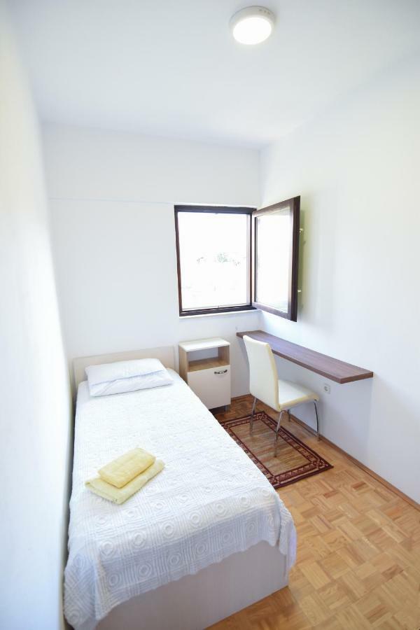 F-Holiday Apartment Zadar Bagian luar foto